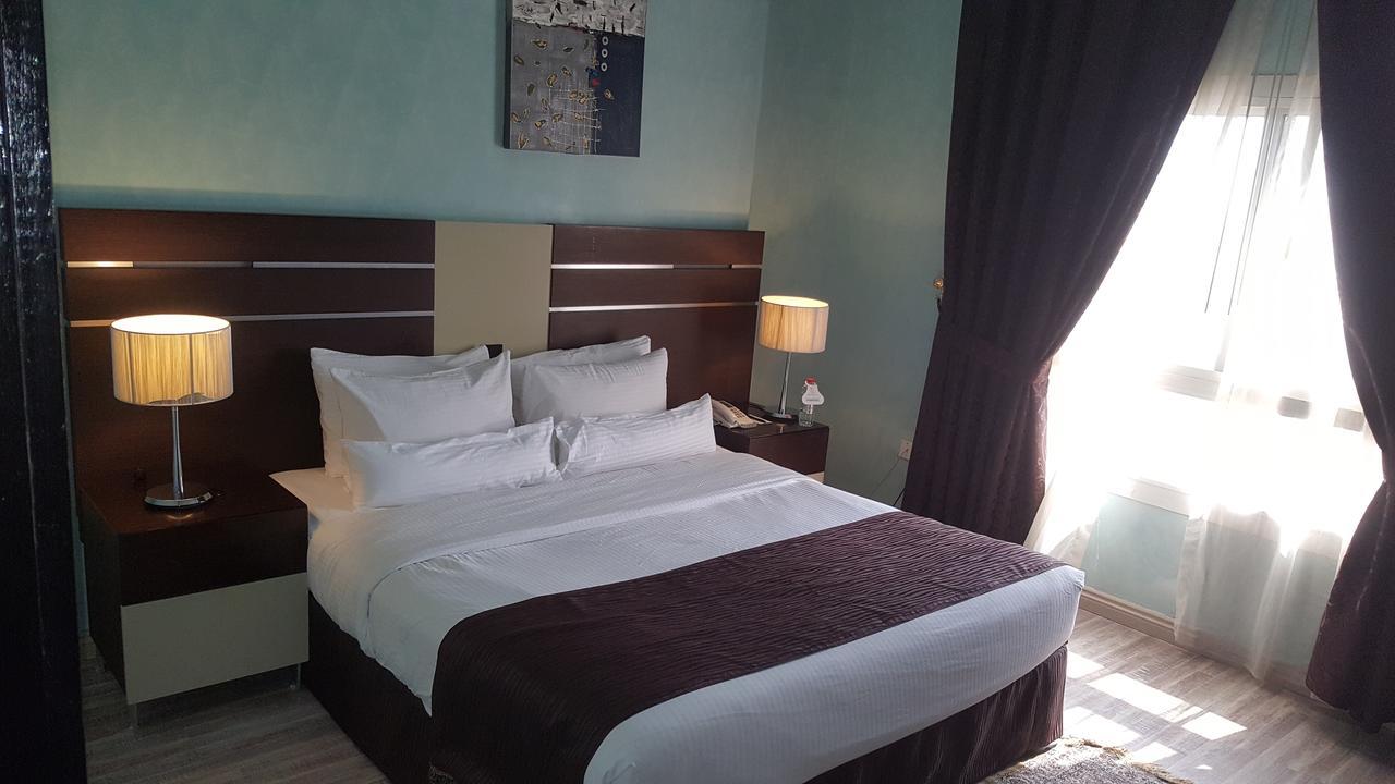 Boulevard City Suites Hotel Apartments Dubai Exteriör bild