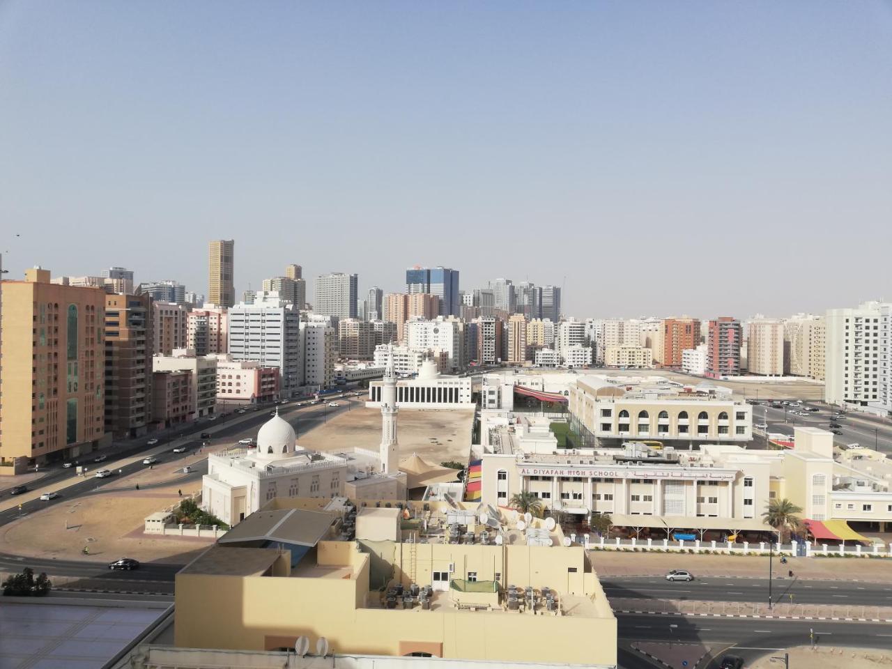Boulevard City Suites Hotel Apartments Dubai Exteriör bild