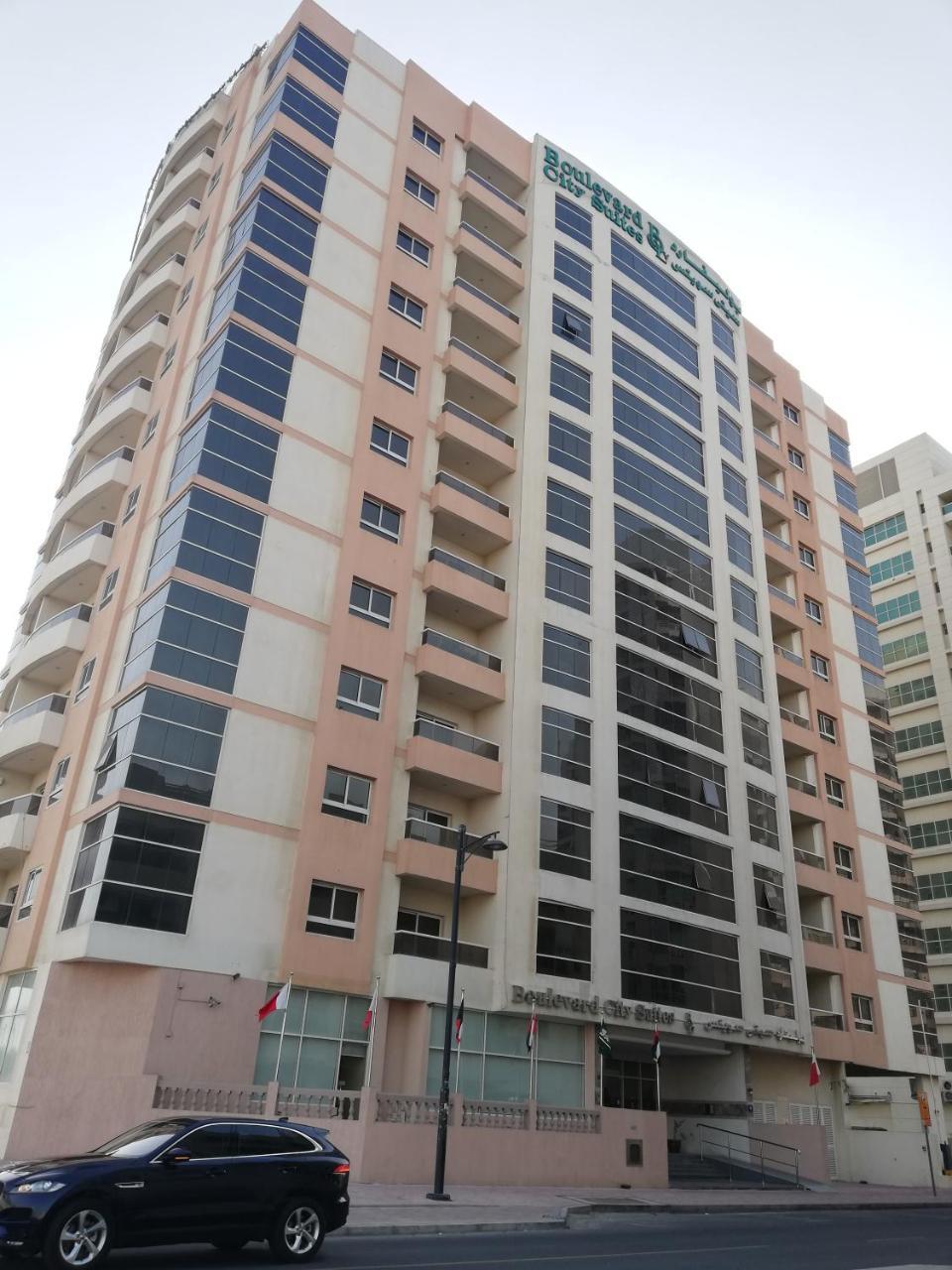 Boulevard City Suites Hotel Apartments Dubai Exteriör bild
