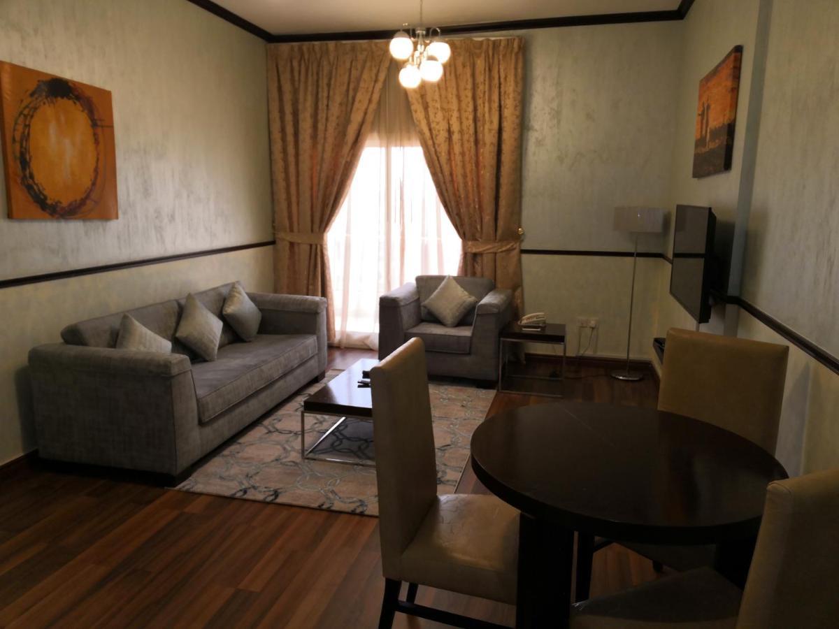Boulevard City Suites Hotel Apartments Dubai Exteriör bild